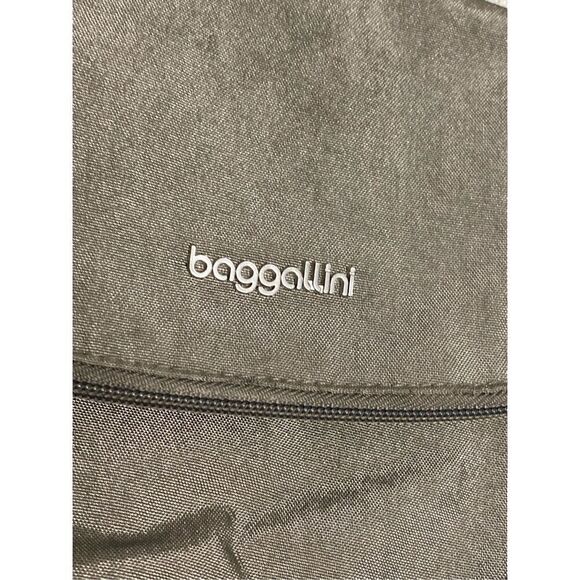 Baggallini  Amanda Crossbody Bag Gray RFID lightweight - Picture 2 of 5